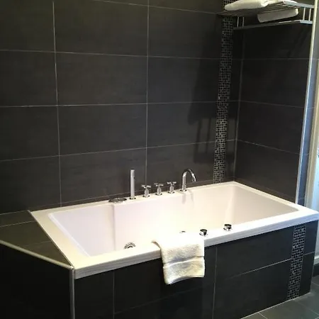 Au Lavoir Bed & Breakfast