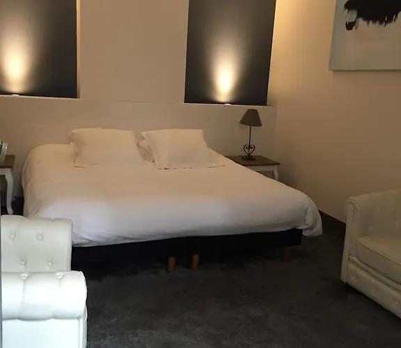 Au Lavoir Bed & Breakfast Colombiers (Herault)
