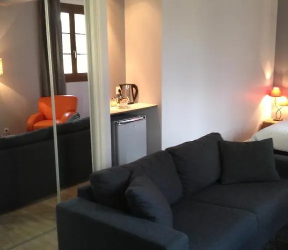 Au Lavoir Bed & Breakfast 4*